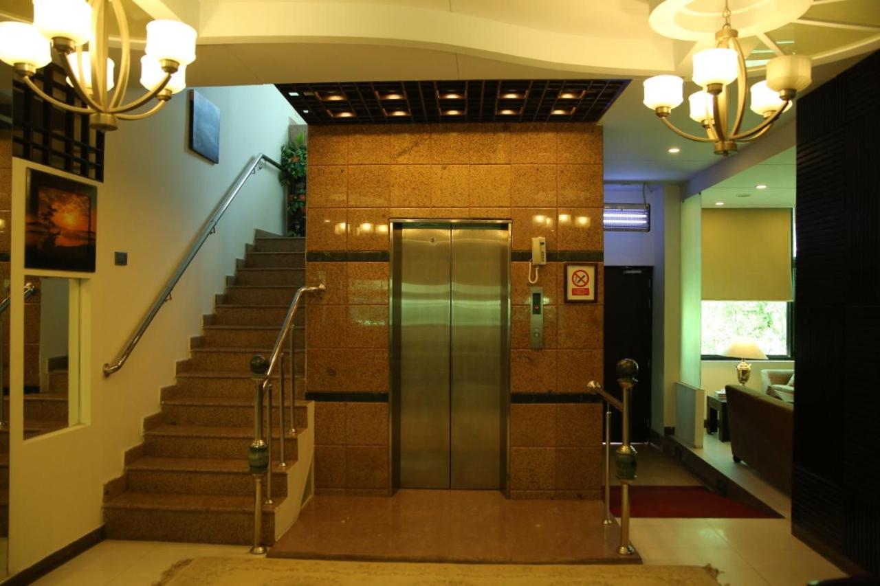 Sunset Suites Karachi Eksteriør billede