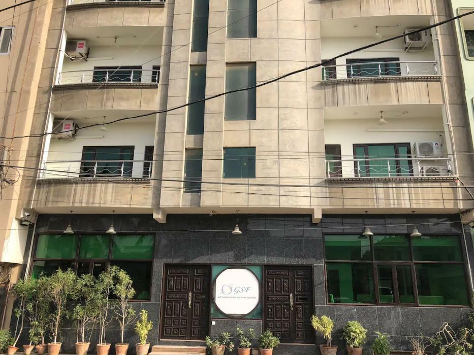 Sunset Suites Karachi Eksteriør billede